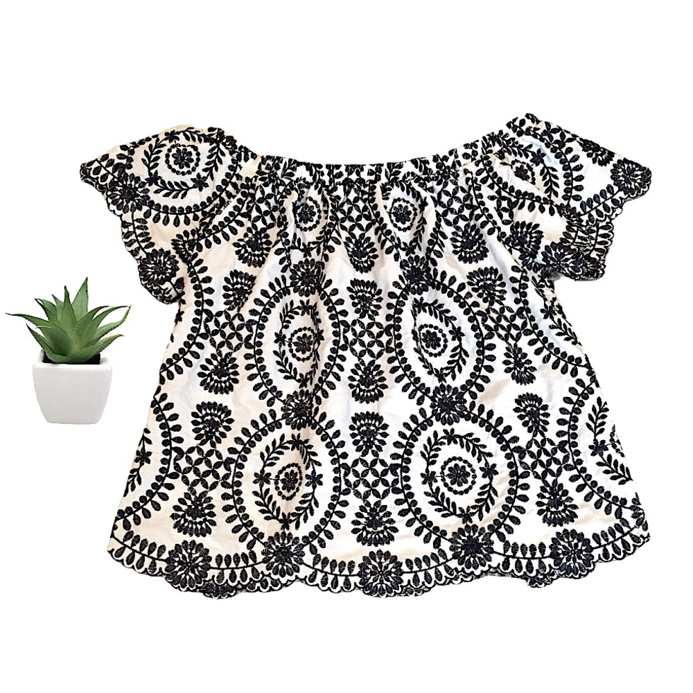 Entro Off The Shoulder Embroidered Floral Top